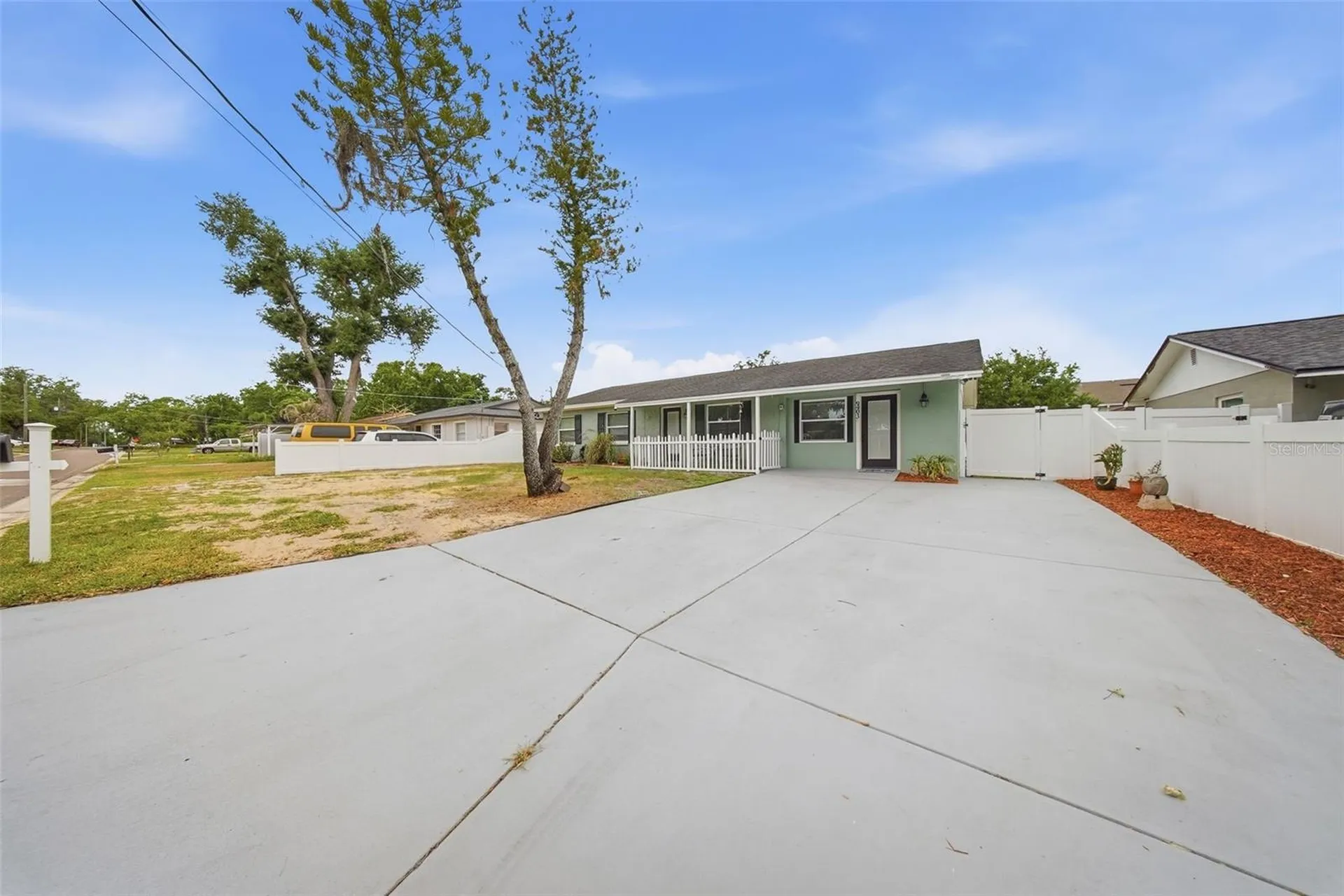 9403 Oak Ridge Avenue Riverview FL 33578
