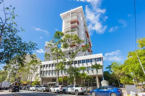 C. Bolivar Cobians Plaza Avenue San Juan PR 00909