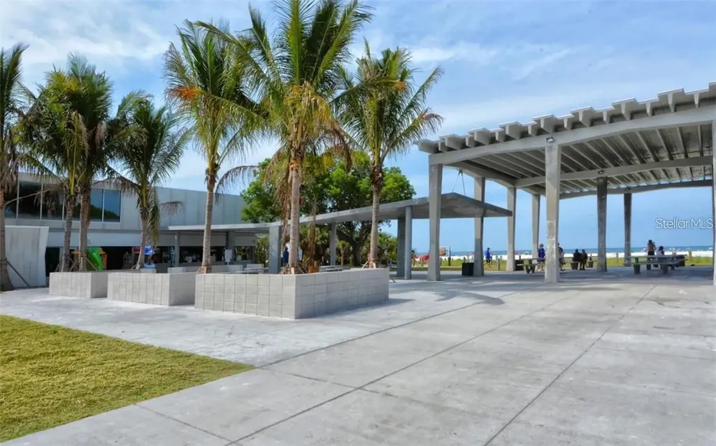 7237 Cloister Drive Sarasota FL 34231