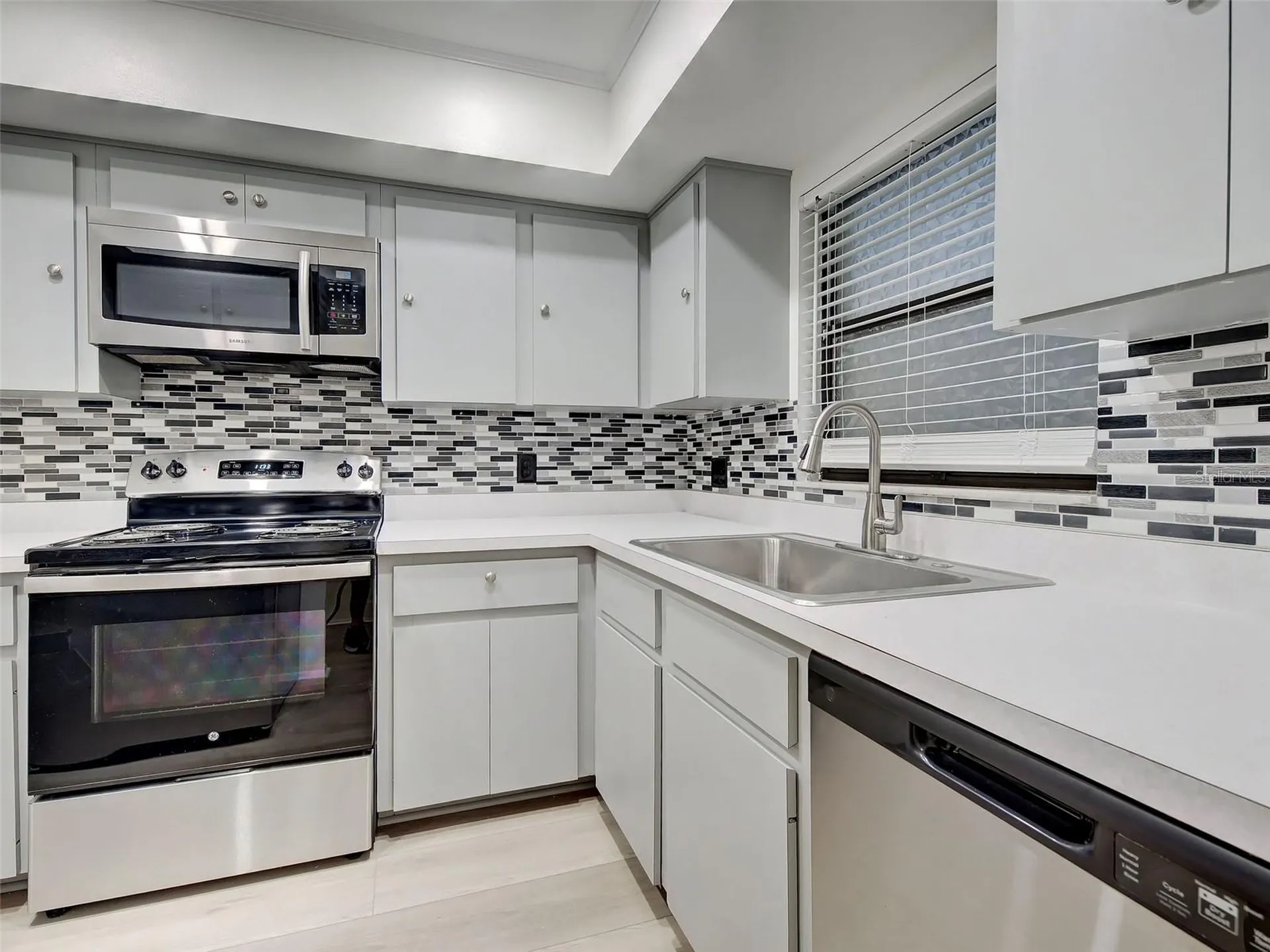 7237 Cloister Drive Sarasota FL 34231