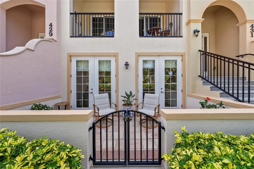 431 Nokomis Avenue S Venice FL 34285