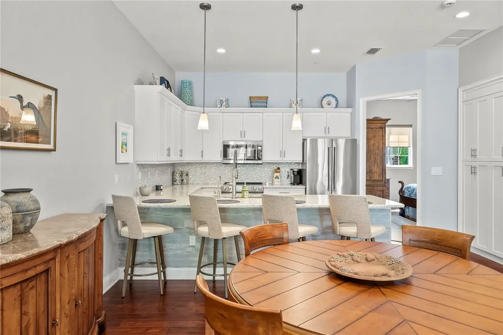 431 Nokomis Avenue S Venice FL 34285
