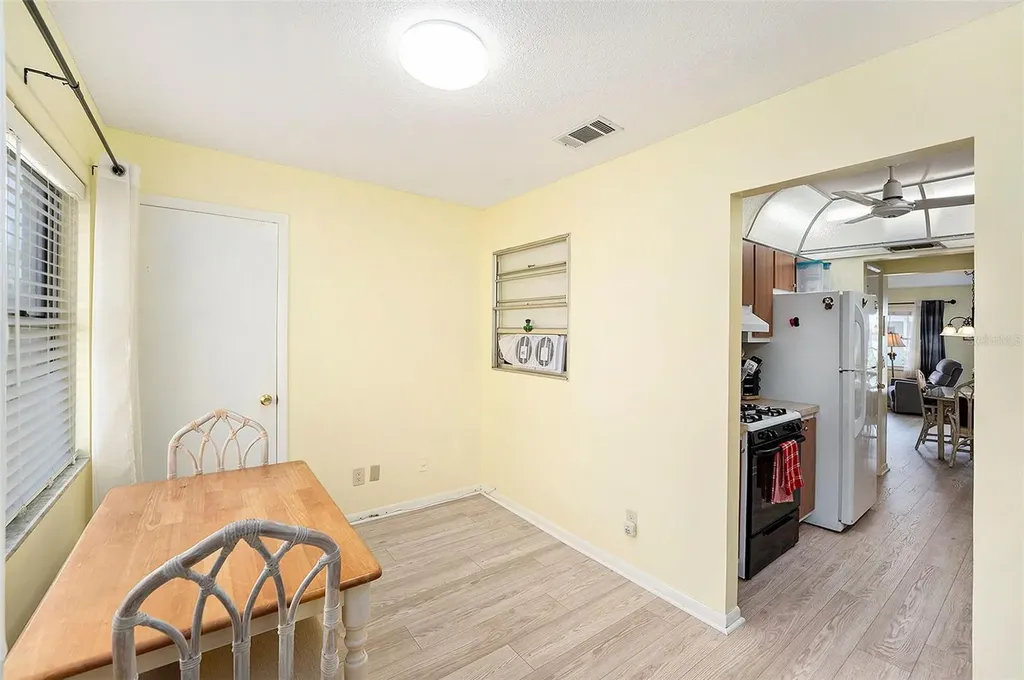 5216 81st Street N St Petersburg FL 33709