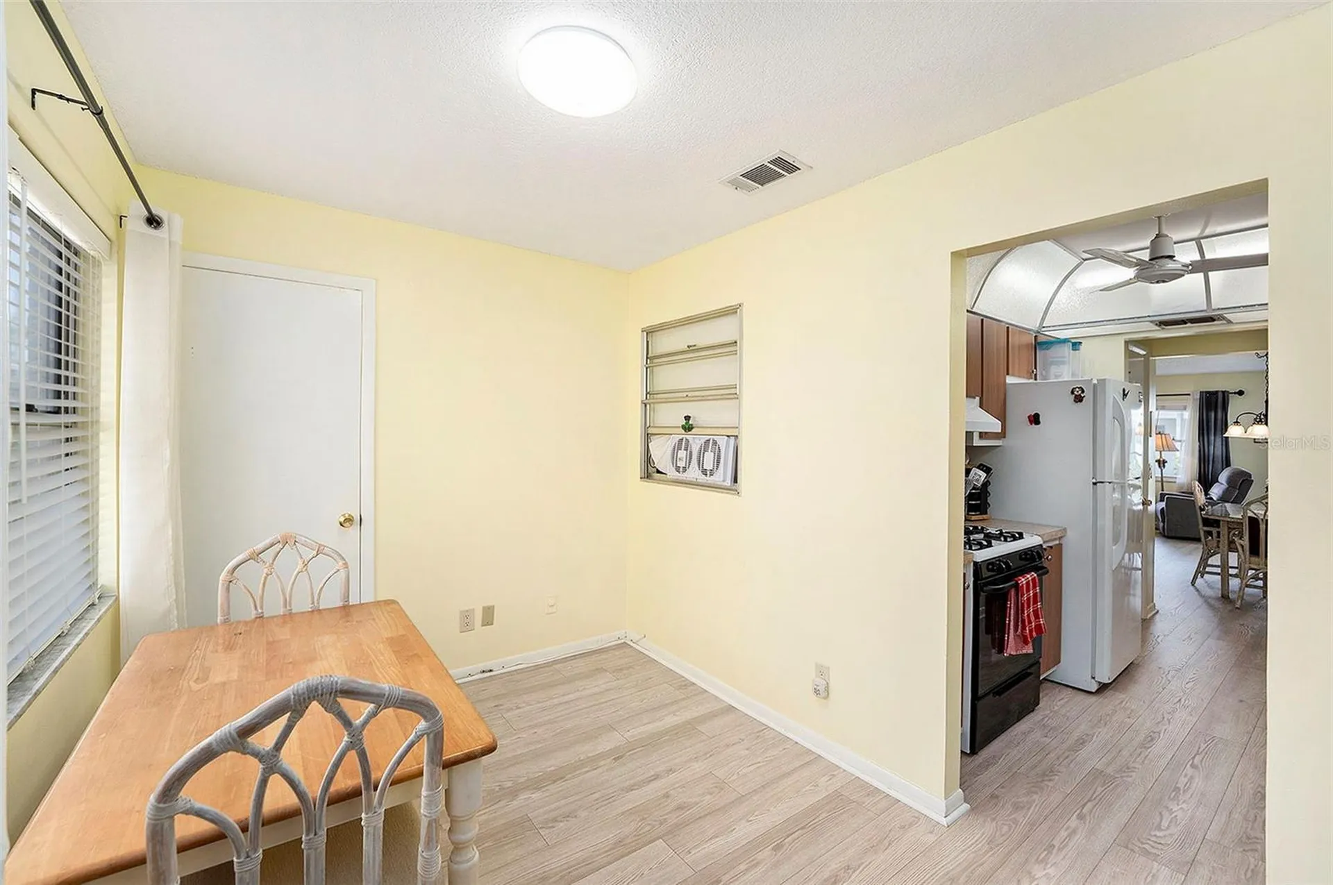5216 81st Street N St Petersburg FL 33709