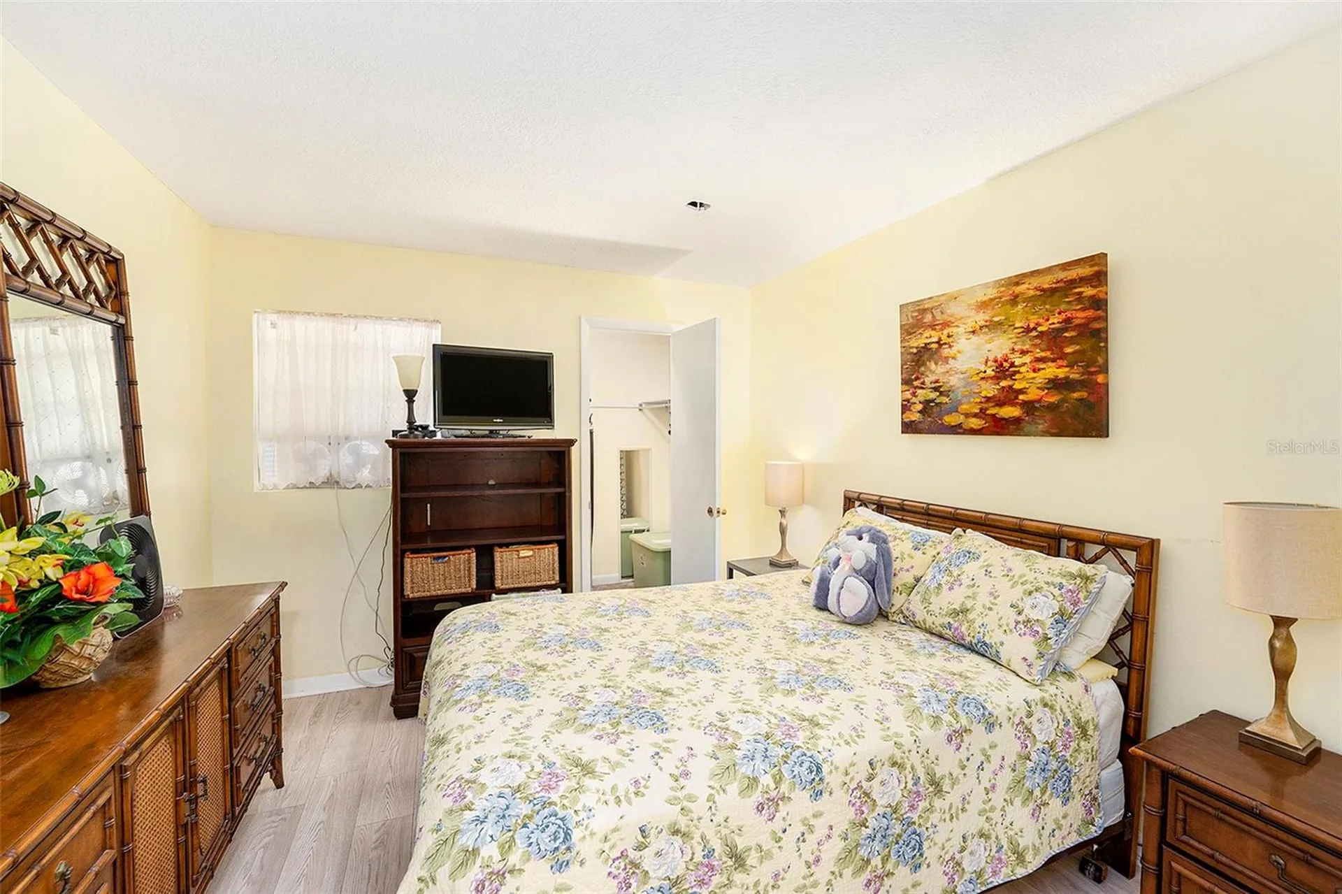 5216 81st Street N St Petersburg FL 33709