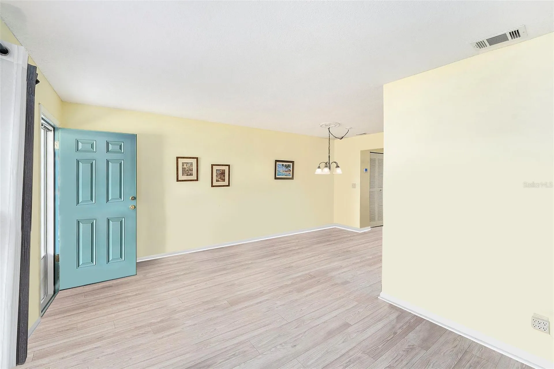 5216 81st Street N St Petersburg FL 33709