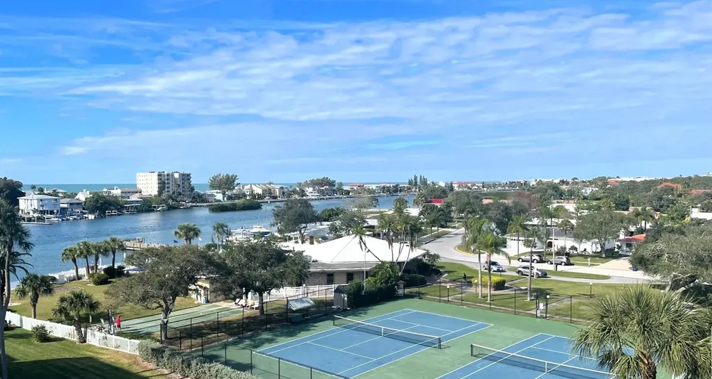 10351 Regal Drive Largo FL 33774