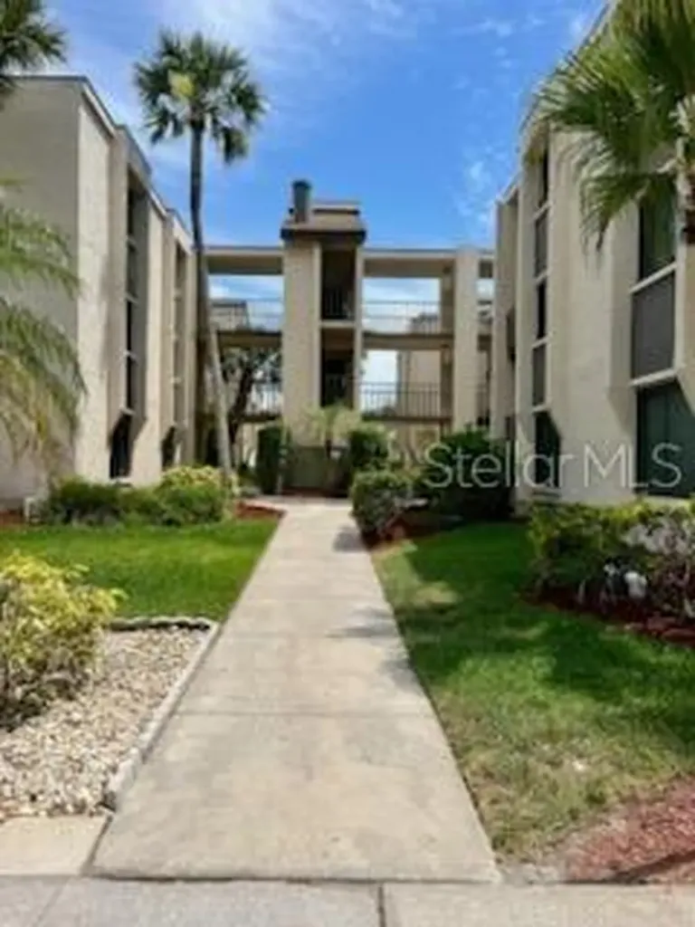 2205 Belleair Road Clearwater FL 33764