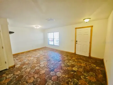 7703 N Branch Avenue Tampa FL 33604