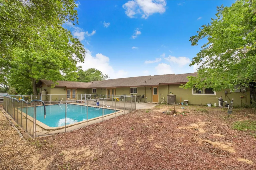 1616 Champagne Road Davenport FL 33837