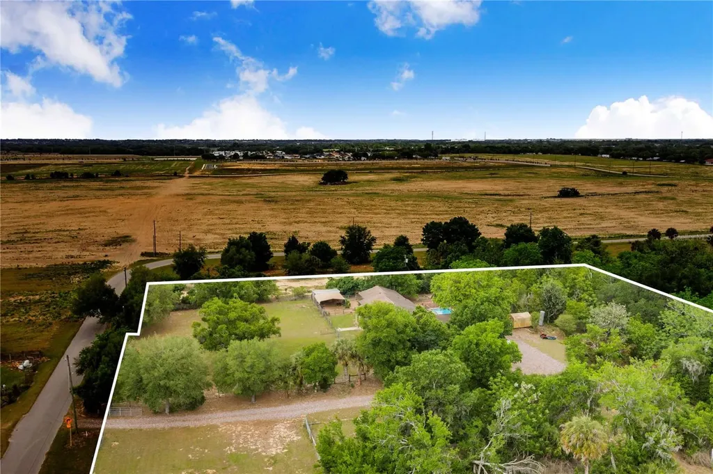1616 Champagne Road Davenport FL 33837