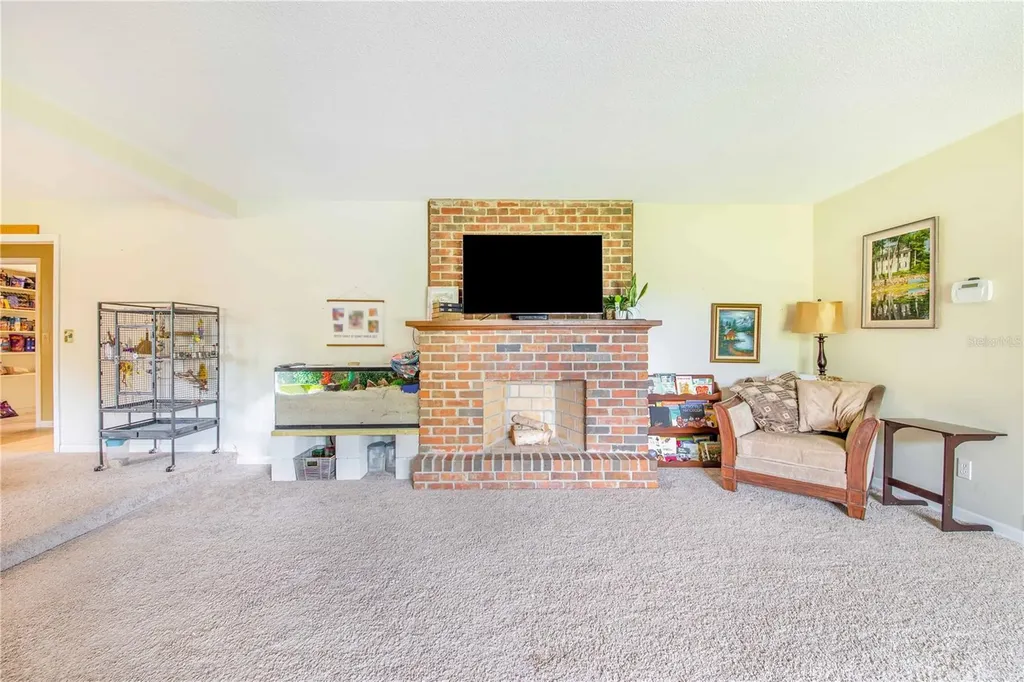 1616 Champagne Road Davenport FL 33837