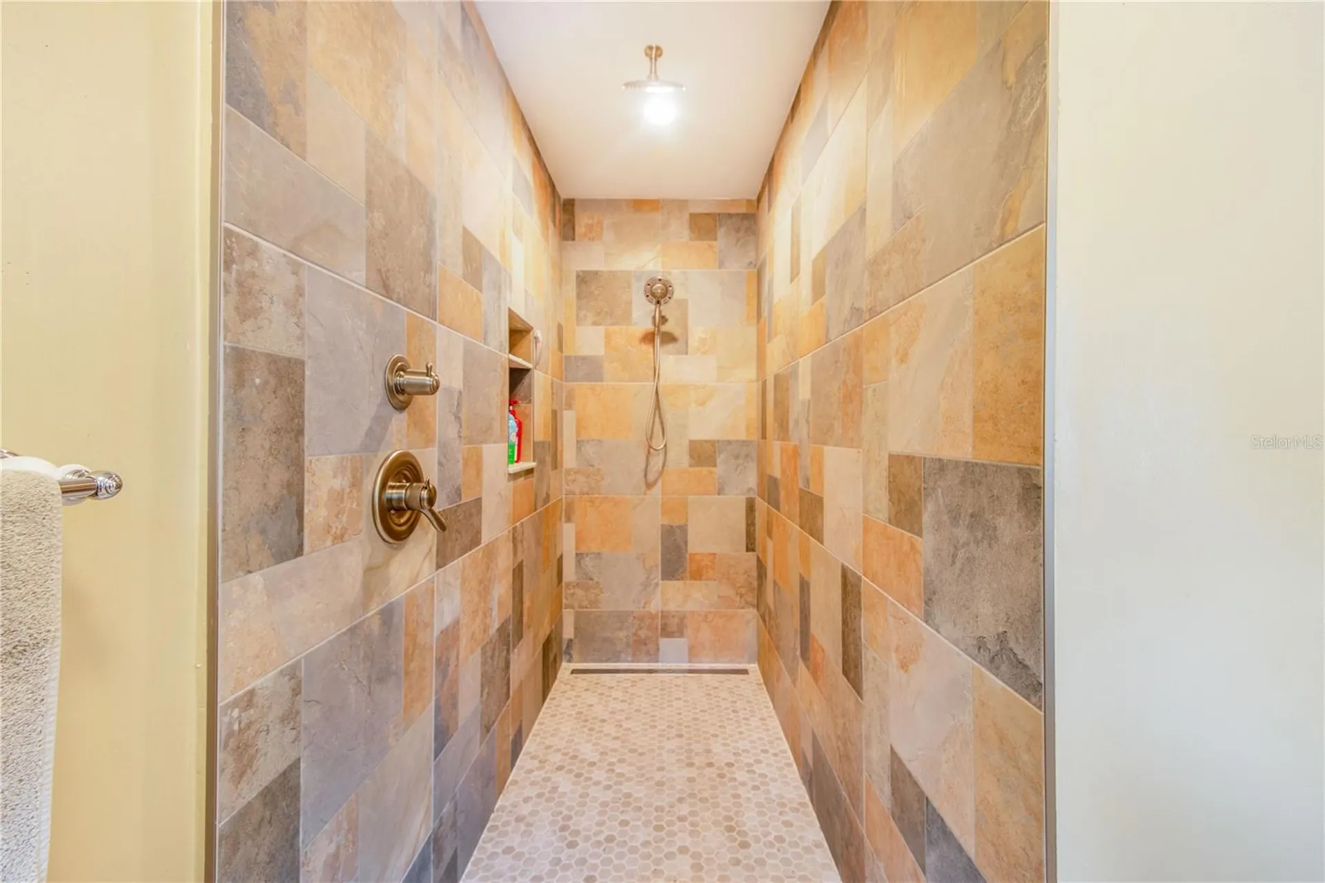 1616 Champagne Road Davenport FL 33837