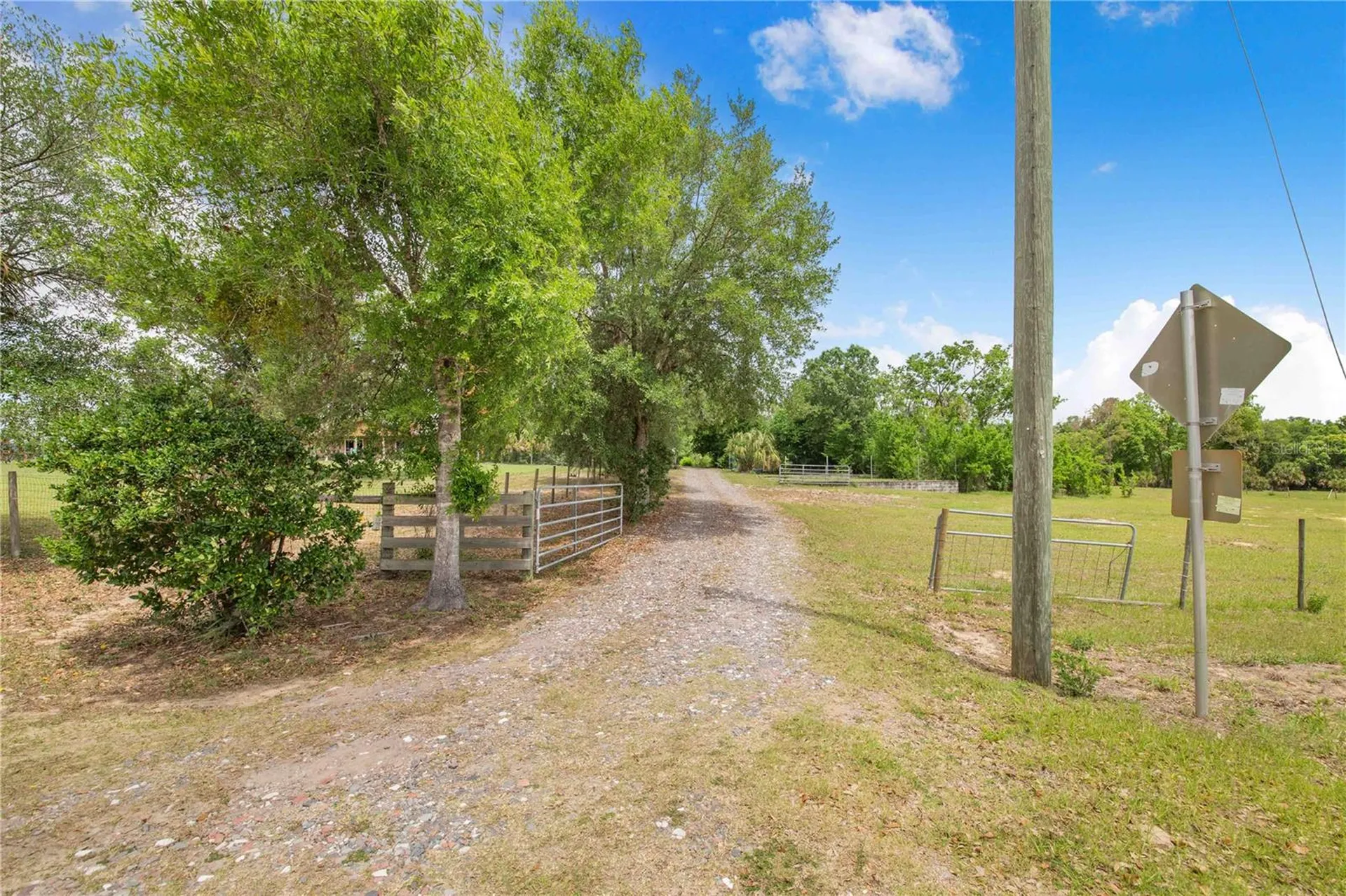 1616 Champagne Road Davenport FL 33837