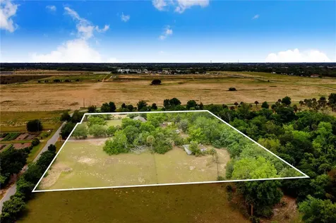 1616 Champagne Road Davenport FL 33837