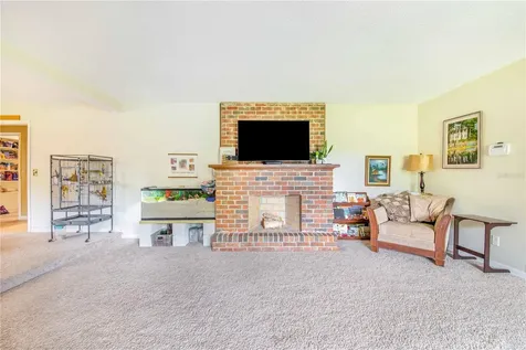 1616 Champagne Road Davenport FL 33837