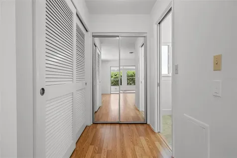 1214 Poplar Avenue Venice FL 34285