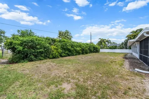 1214 Poplar Avenue Venice FL 34285