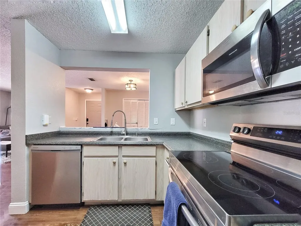 3705 SW 27th Street Gainesville FL 32608