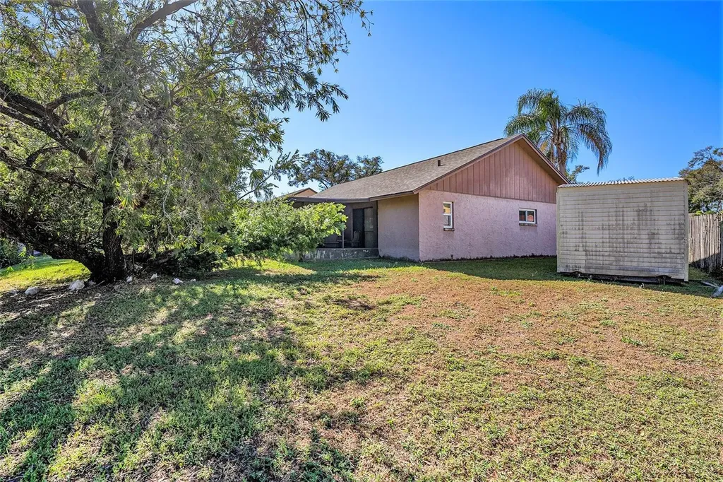 1606 Dusty Rose Lane Brandon FL 33510