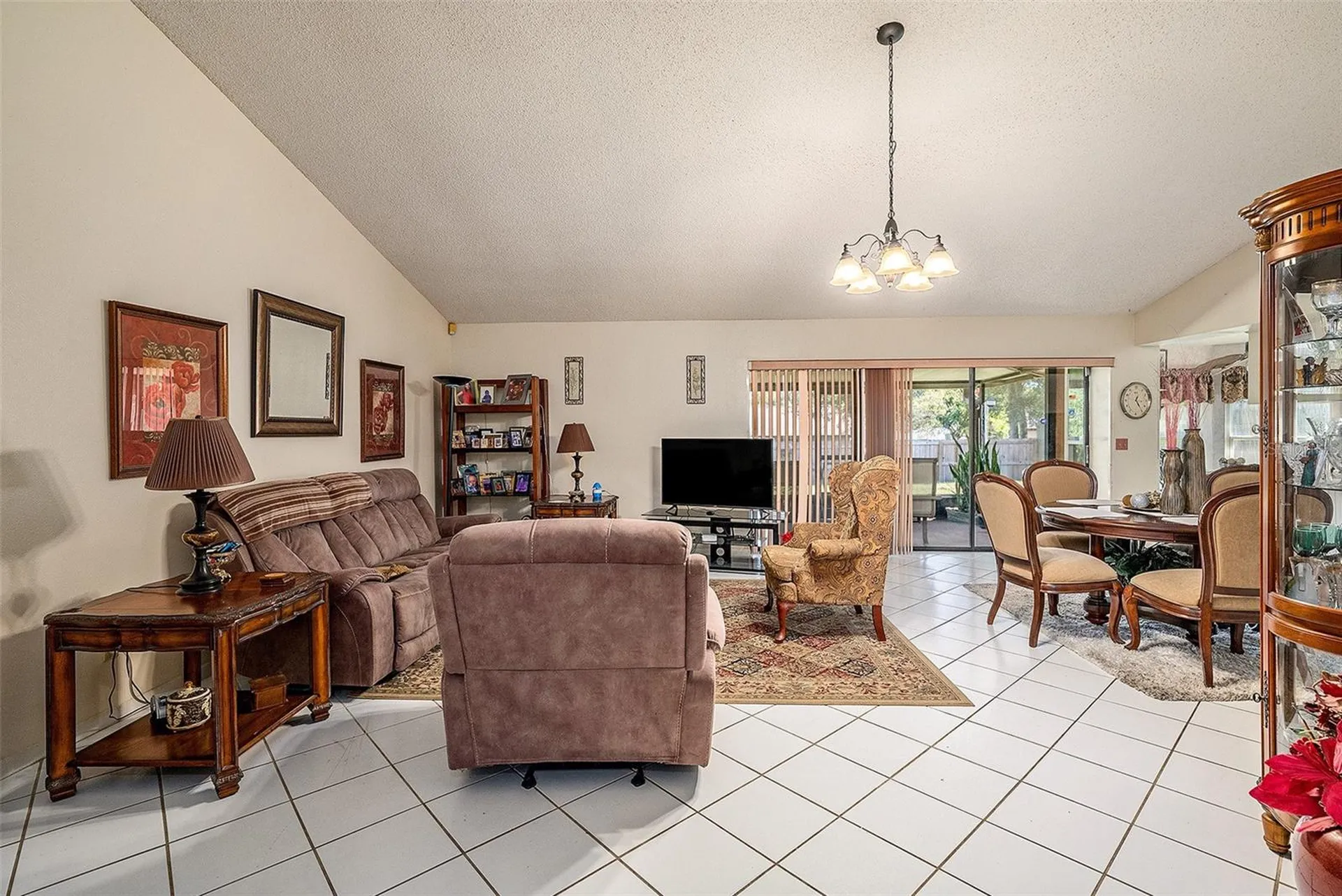 1606 Dusty Rose Lane Brandon FL 33510