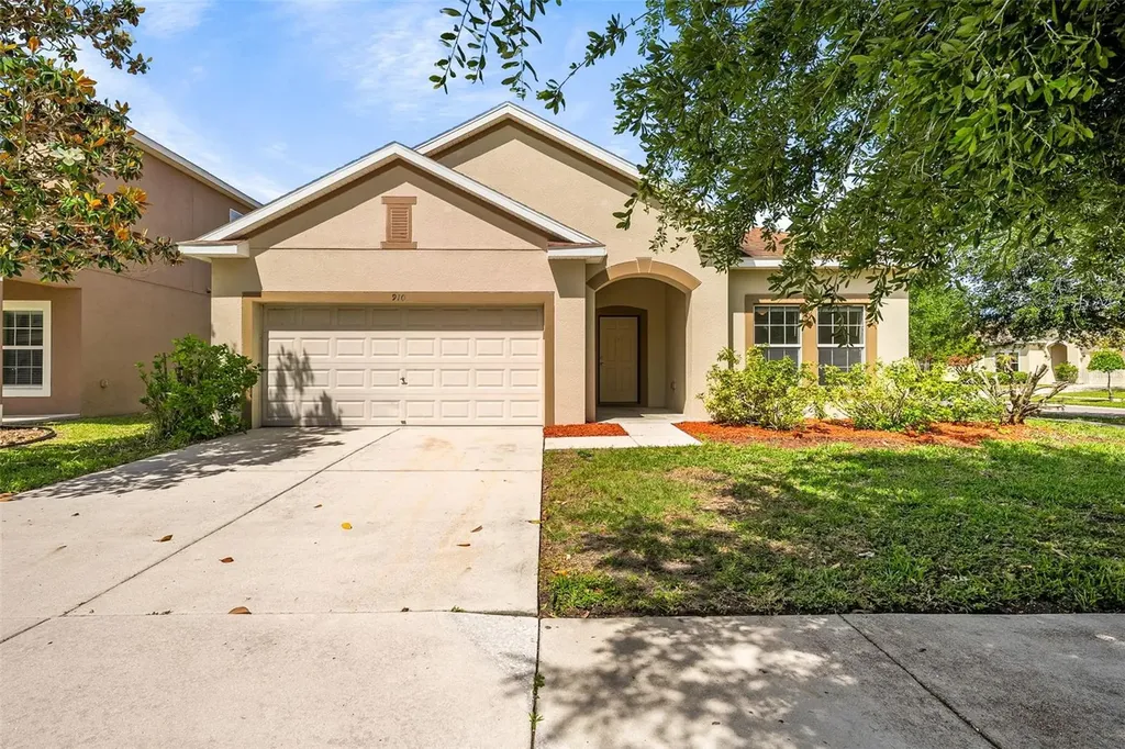 910 Fern Leaf Drive Ruskin FL 33570
