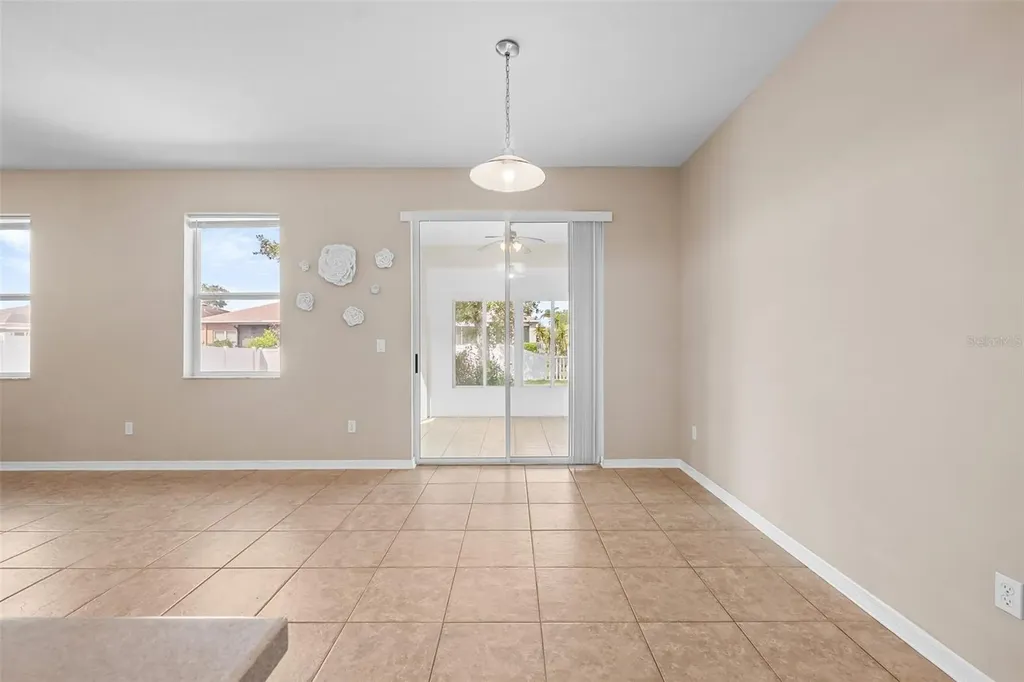 910 Fern Leaf Drive Ruskin FL 33570