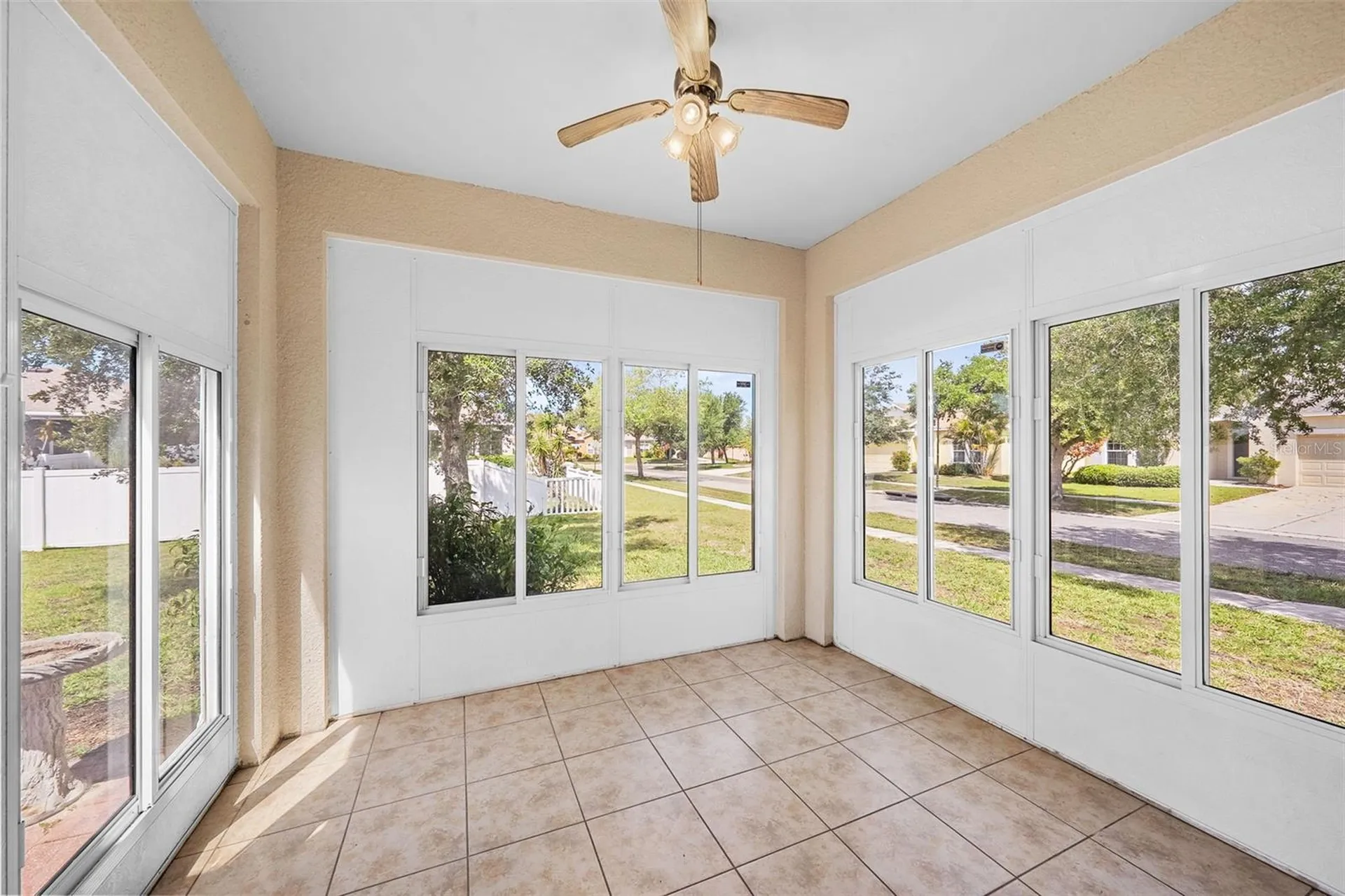 910 Fern Leaf Drive Ruskin FL 33570