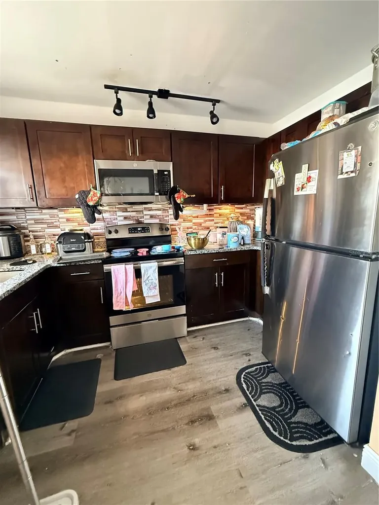 1805 Michigan Avenue Kissimmee FL 34744