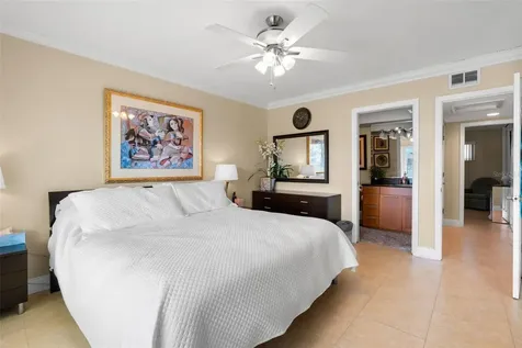 400 Larboard Way Clearwater Beach FL 33767