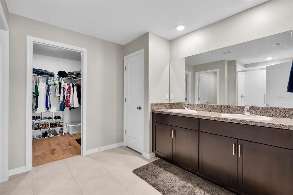 3806 Daisy Bloom Place Tampa FL 33619