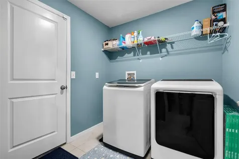 3806 Daisy Bloom Place Tampa FL 33619