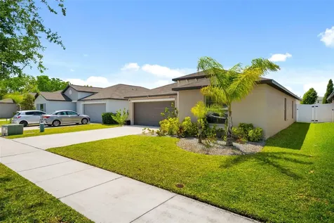 3806 Daisy Bloom Place Tampa FL 33619