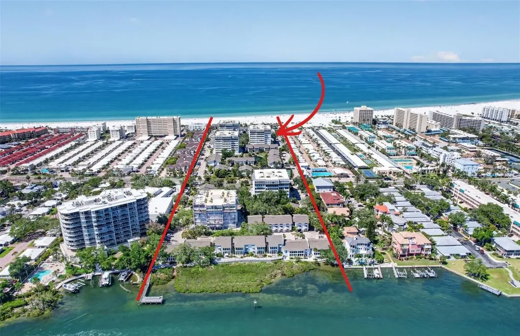 1080 W Peppertree Lane Sarasota FL 34242