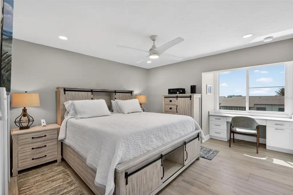 1080 W Peppertree Lane Sarasota FL 34242