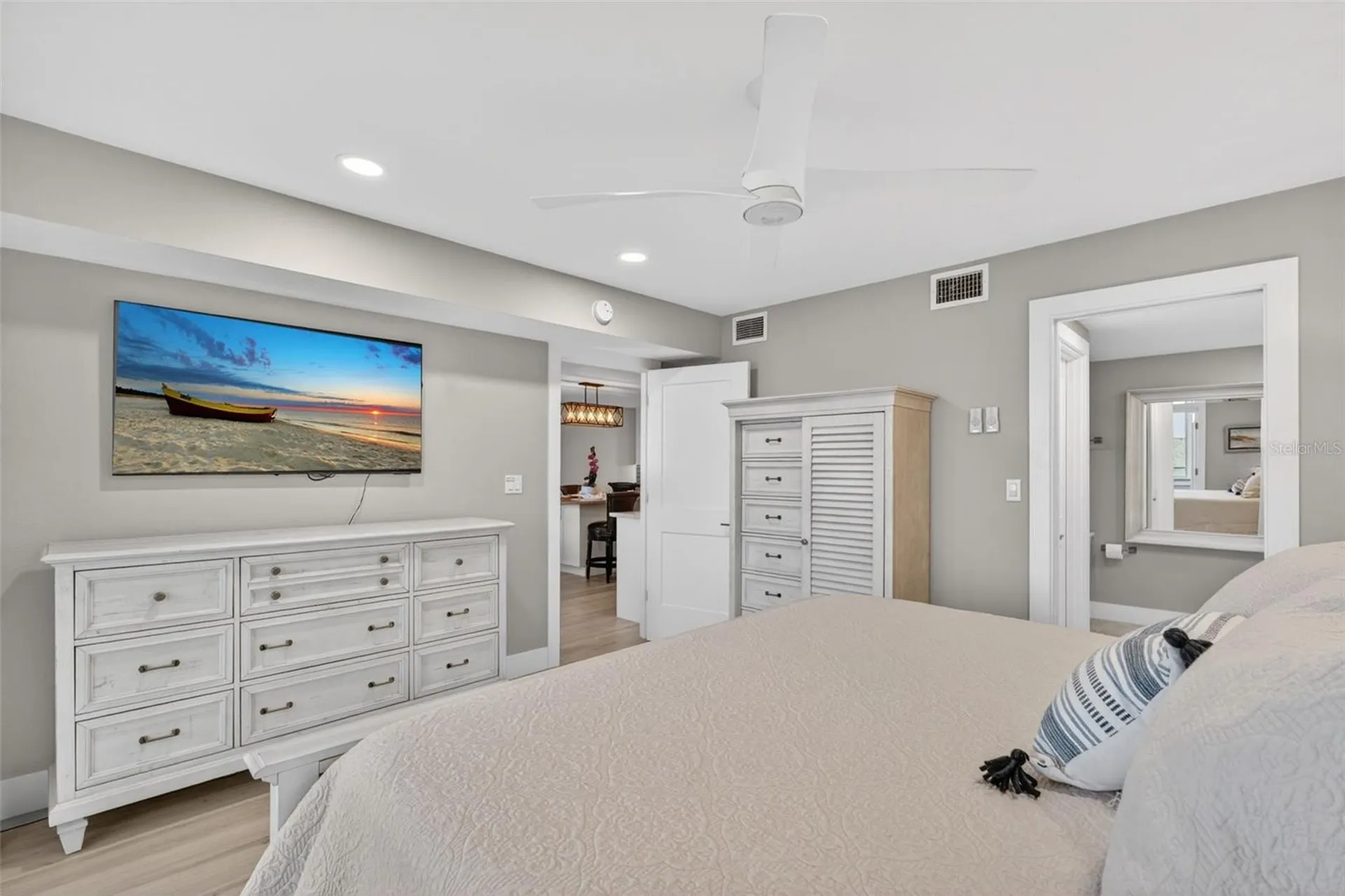 1080 W Peppertree Lane Sarasota FL 34242