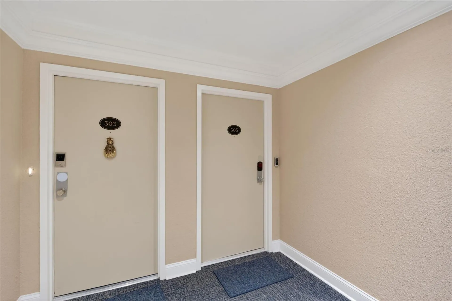 1080 W Peppertree Lane Sarasota FL 34242