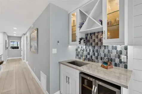 1080 W Peppertree Lane Sarasota FL 34242