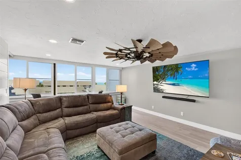 1080 W Peppertree Lane Sarasota FL 34242