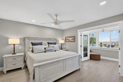 1080 W Peppertree Lane Sarasota FL 34242