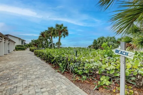 1080 W Peppertree Lane Sarasota FL 34242