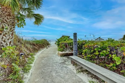 1080 W Peppertree Lane Sarasota FL 34242