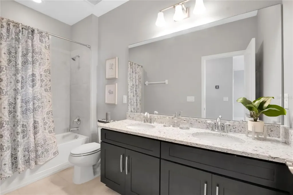 15200 Lake Claire Overlook Drive Winter Garden FL 34787