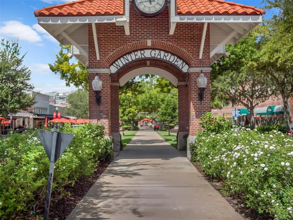 15200 Lake Claire Overlook Drive Winter Garden FL 34787
