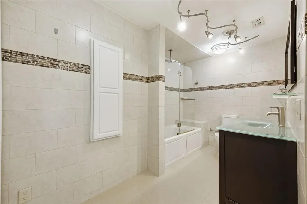 2512 W Kansas Avenue Tampa FL 33629