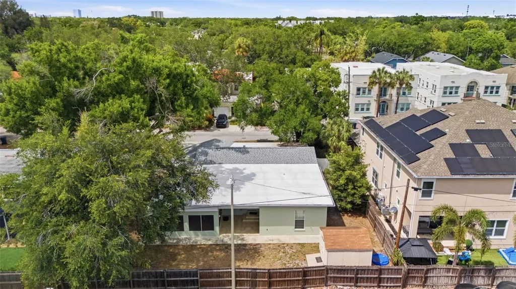 2512 W Kansas Avenue Tampa FL 33629