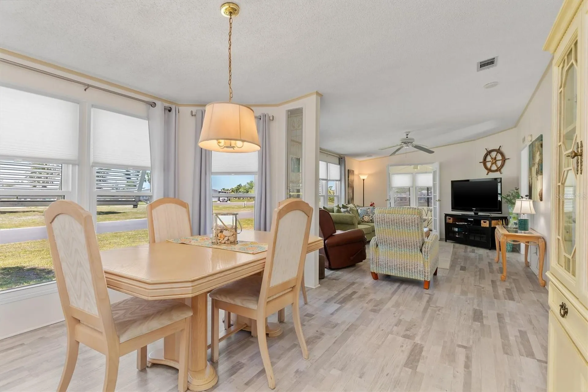 3308 Goldfinch Englewood FL 34224