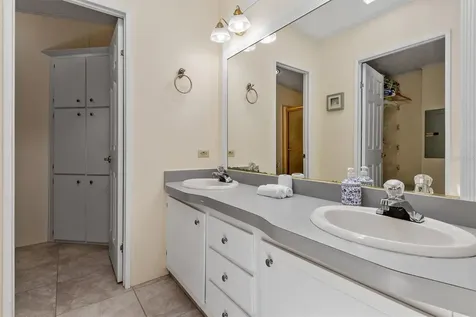 3308 Goldfinch Englewood FL 34224