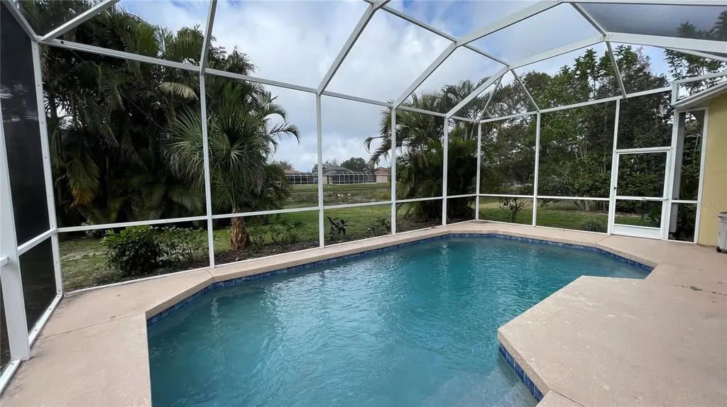210 41st Street NE Bradenton FL 34208