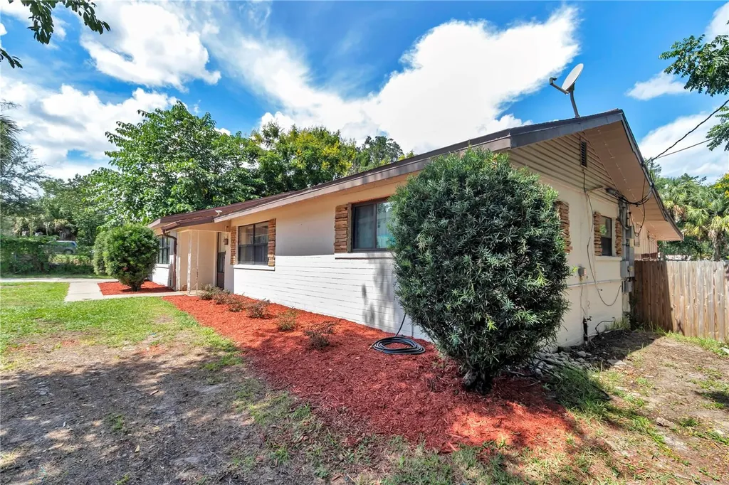2433 NE 2nd Street Ocala FL 34470